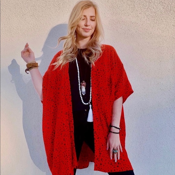 Meet your Posher, Laura - Picture 1 of 4